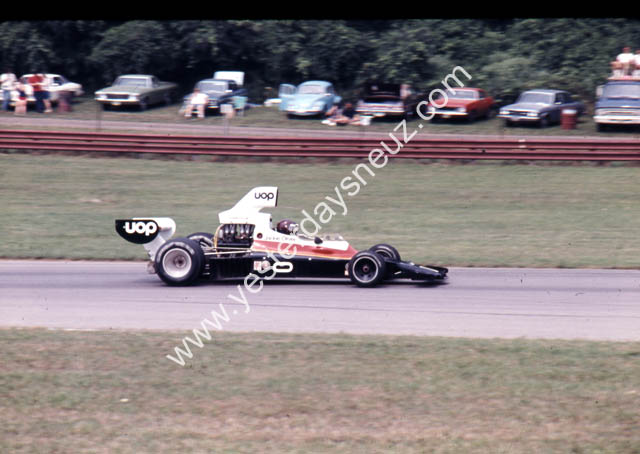 Jackie Oliver 1975
