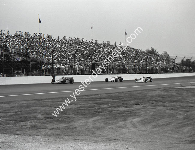 Cars_On_The_Track 11