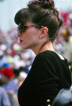 1991_Indy500_Girl3