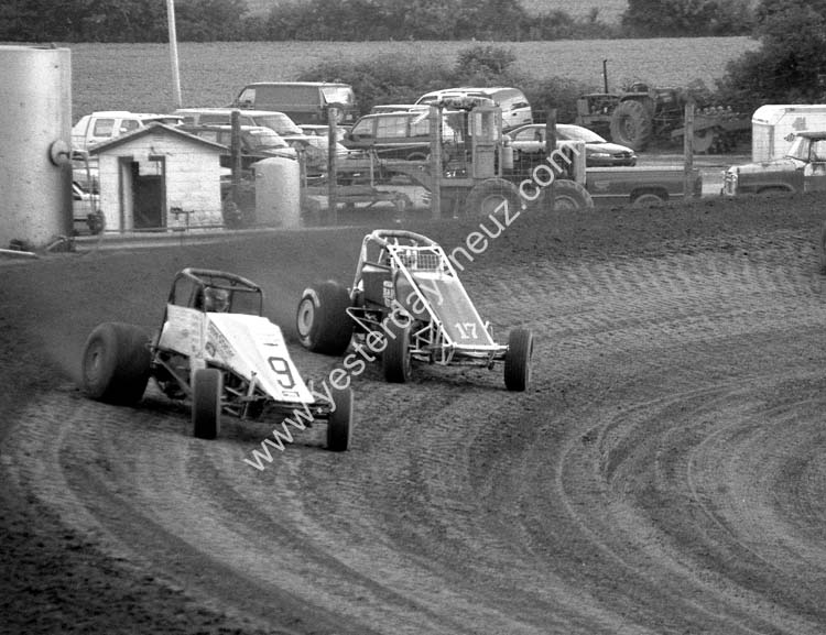 Brent Pool (9) Donnie Beechler(17)