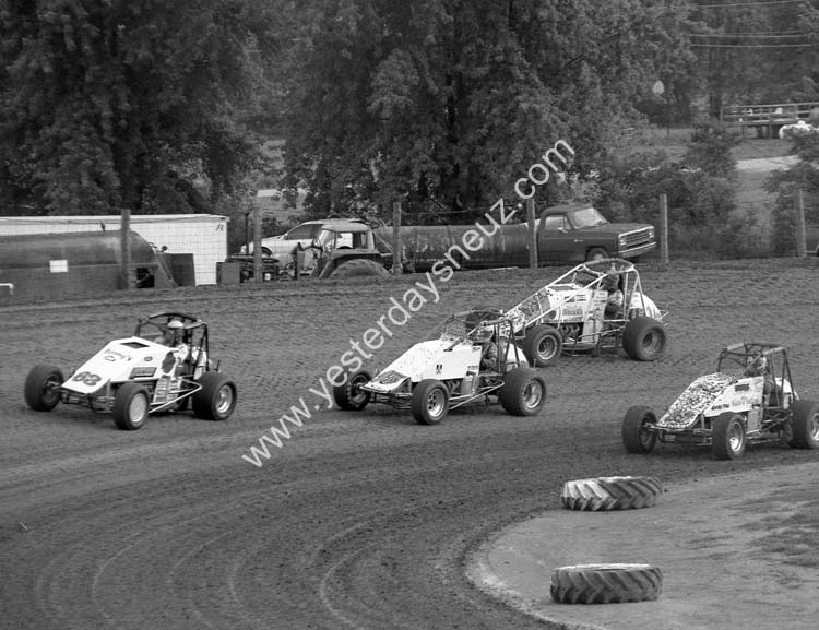 J. Hewi (63)B. Puterbaugh (16) T. Jarrett (29) Tray House (95)