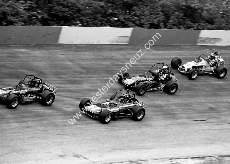 W90279-69 Steve Chassey (47)Rich Vogler (55)